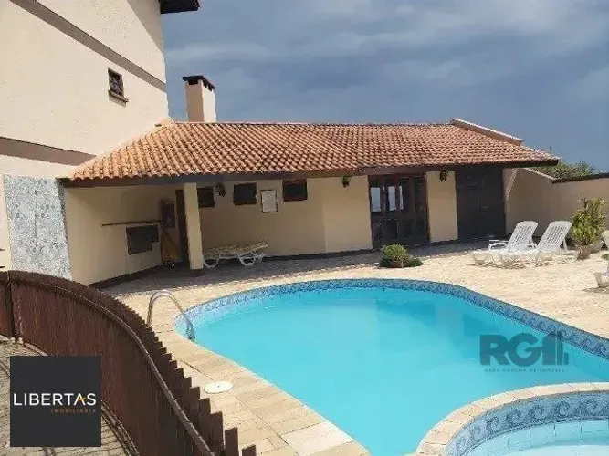 Casa em Condominio Fechado com 02 dormitórios sendo 01 suite Porto Alegre/RS