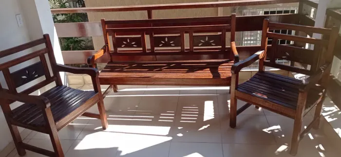 Conjunto de bancos de madeira rústico 5 lugares