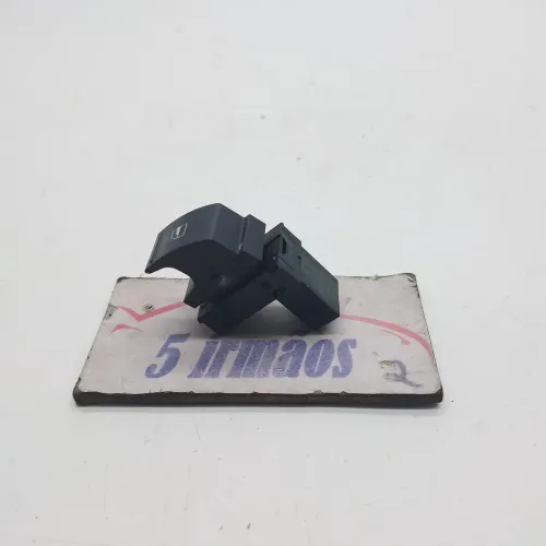 Botão Vidro Dianteiro Direito Vw Jetta Tsi 2.0 2014