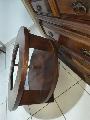 Mesa de centro ou canto de madeira 
