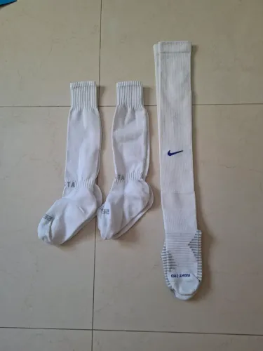 3 pares de meiões de futebol infantil
