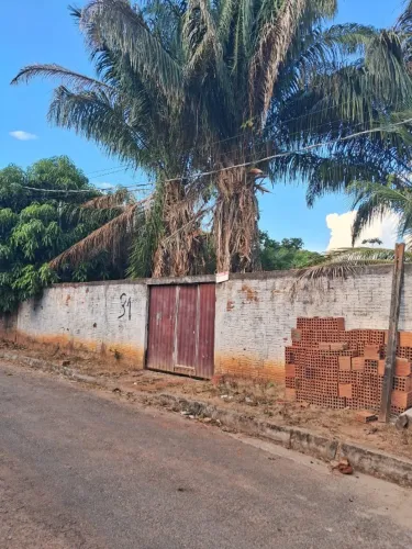 Vendo casa no loteamento Santa Luzia