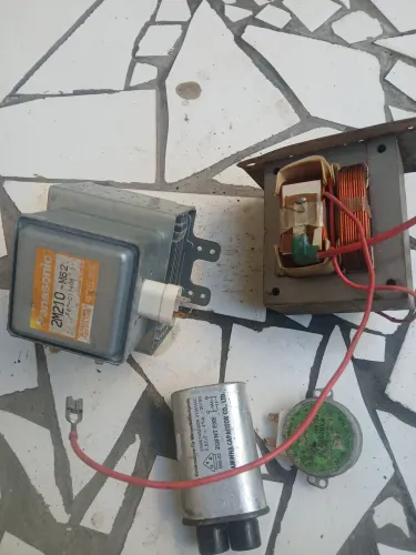 Peças de micro-ondas