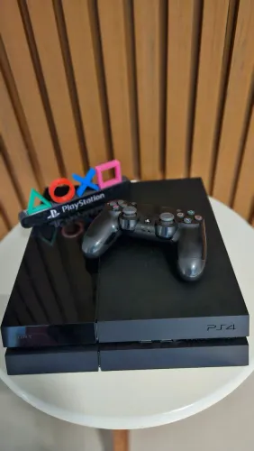Ps4 FAT 1tb destravado com vários jogos