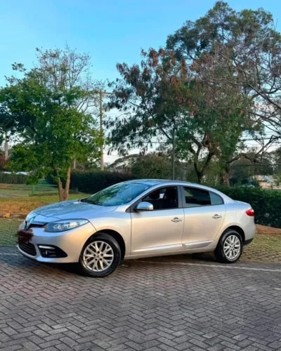 Renault Fluence Sed. Dynamique 2.0 16V Flex Aut. 2015