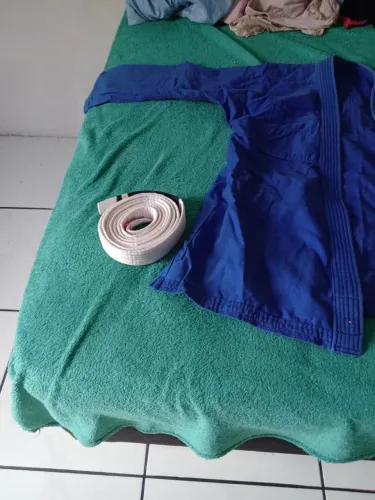Kimono ótimo estado