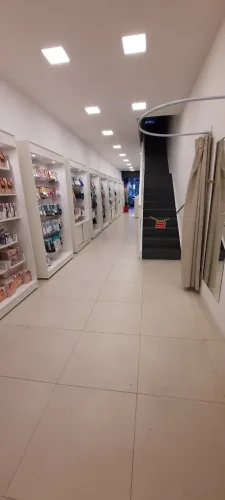 Vende-se Provador de Loja - Boas Condições - Retirar em Perdizes
