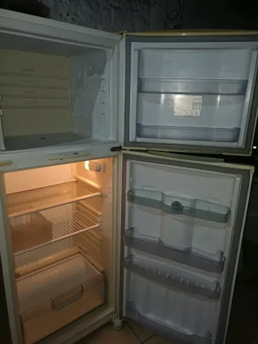 Geladeira a venda