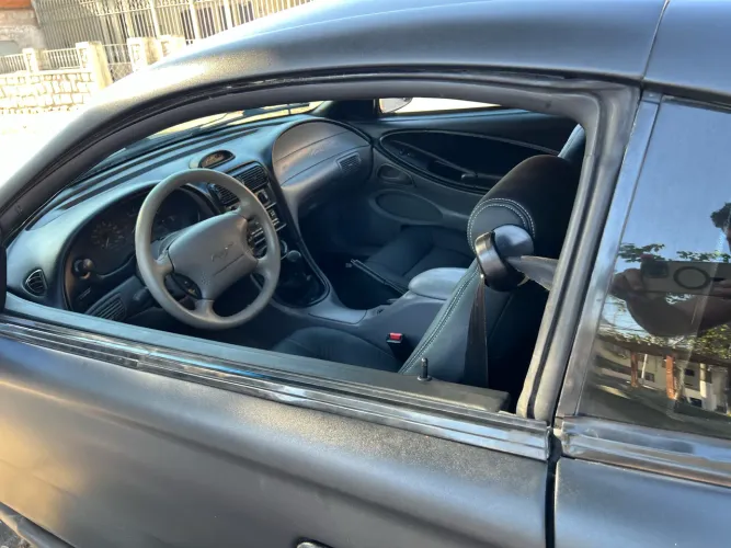 Ford Mustang 3.8 V6 1995