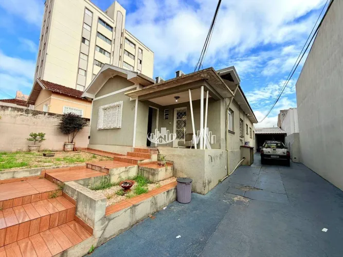 Casa com 4 Quartos à venda, 264 m² por R$ 1.100.000 - Centro - Londrina/PR
