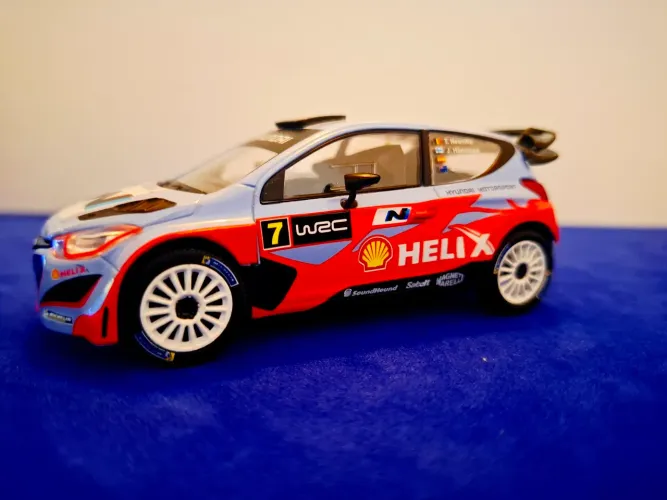 Miniatura Hyundai I20 WRC Rally 2014 Escala 1:36