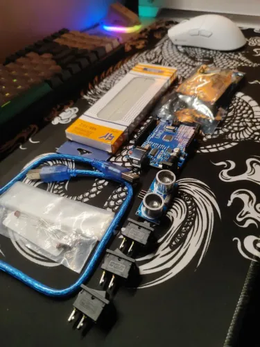 Kit Arduíno UNO semi-novo 100% funcionando