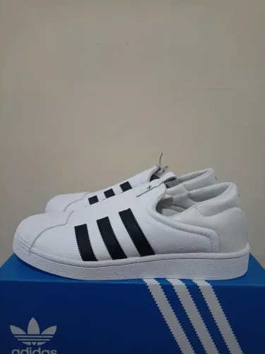 Tênis Adidas SLIP ON trabalho 42 SEM CADARÇO original, na caixa.