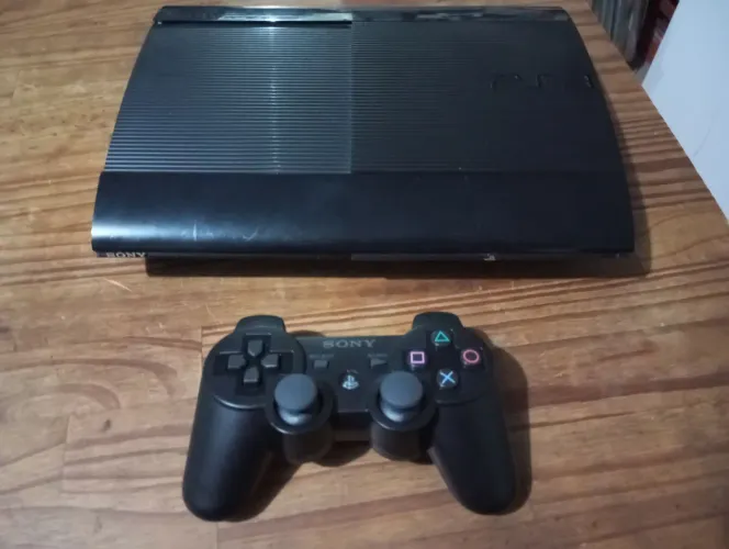 Vendo Ps3 Super Slim 250Gb Bloqueado Semi Novo dos EUA