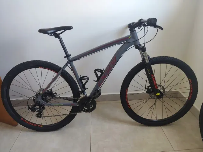 Bike MTB aro 29 Oggi Hacker