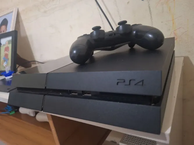 Ps4 fat 500gb versão 11.02