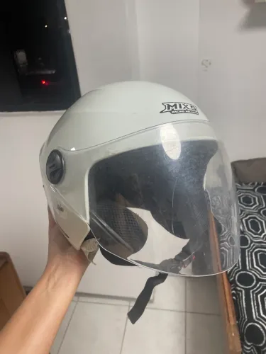 Capacete