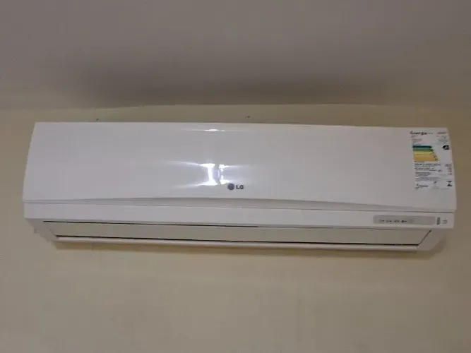 Ar condicionado SplitLG (linha Smile/Libero) 12.000 BTUs