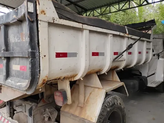Caçamba 5m3
