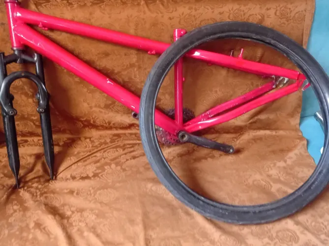 Vendo quadro GTA rebaixado para montar bike de grau 