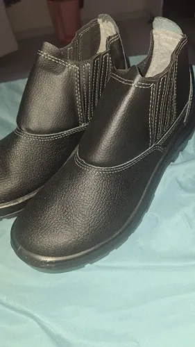 Bota bico de aço da vulcaflex ( nova)
