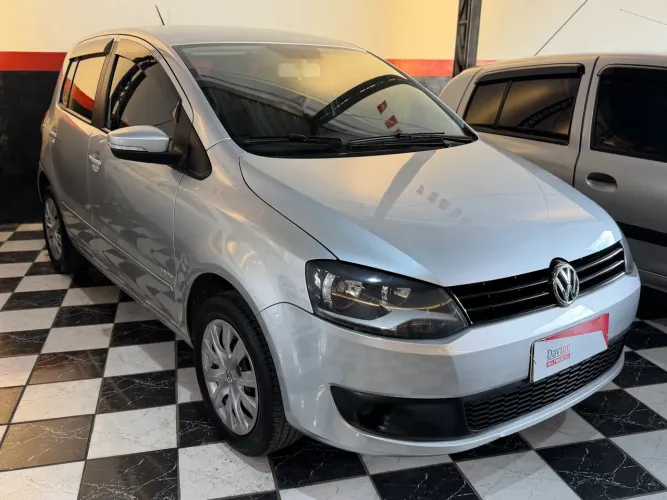 Volkswagen Fox 1.6 MI Total Flex 8V 5P 2013