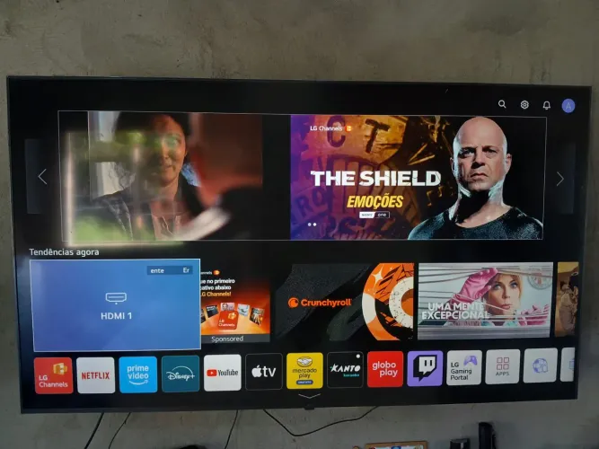 Vendo essa Smart Tv LG de 60 polegadas 