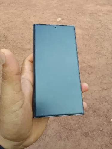 Vende se ou troca Samsung S24 ultra 512 troco em iphone do 15 pra cima