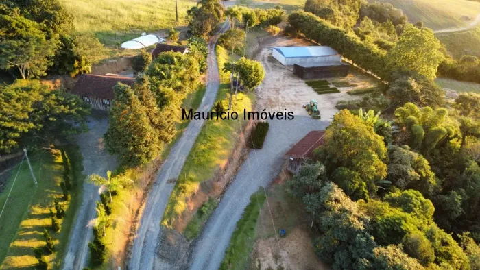 Sitio com 9,6 hectares na Rua Nelson Duarte da Silva, Serra da Gabiroba, Rio do Oeste, S.C