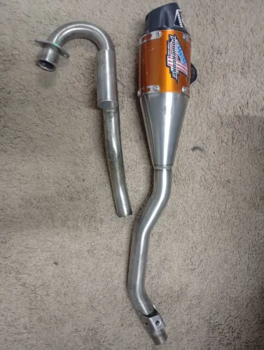 Vendo Escape da Bros 150