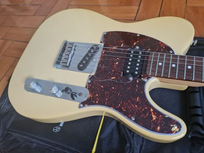 Guitarra Fender Squier Standard Telecaster Vintage Blonde com Malagoli