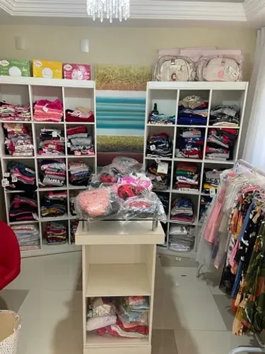 Passo estoque e Mobiliario de loja Infantil