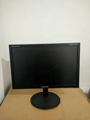 Monitor Samsung LED 19 polegadas com rotação de tela