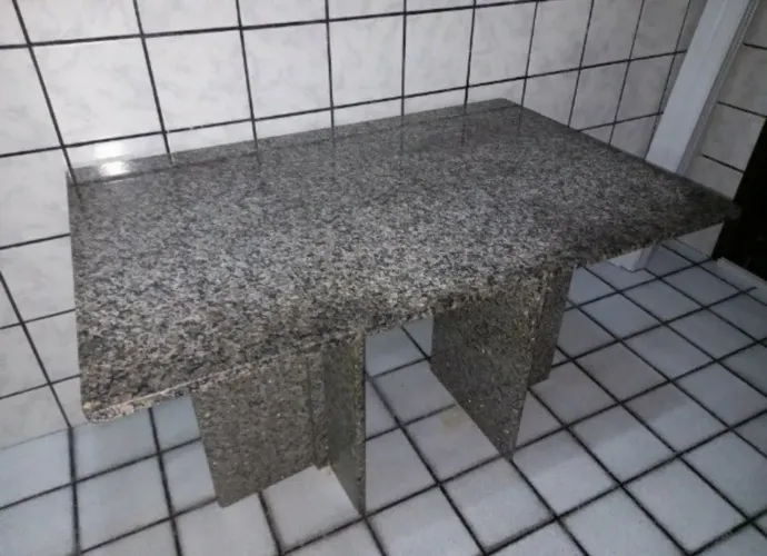 Vendo mesa de granito 