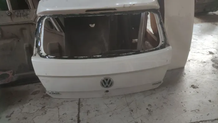 Tampa traseira Gol G7