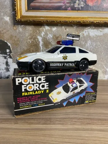 Police Force Fairlady Z da Magic Toys | Antiguidades | Donareliquias