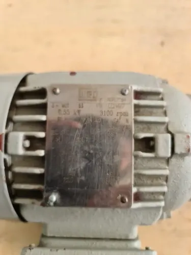 Motor WEG 0,55KW novo maiores informações no whats