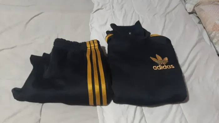 Conjunto Adidas TAM. P