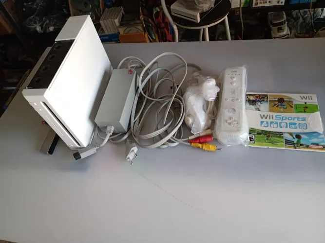 Vendo Nintendo Wii com Jogo Wii Sports NW3