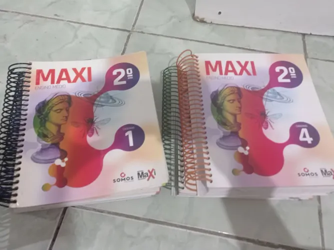 4 LIVROS SISTEMA MAXI DE ENSINO