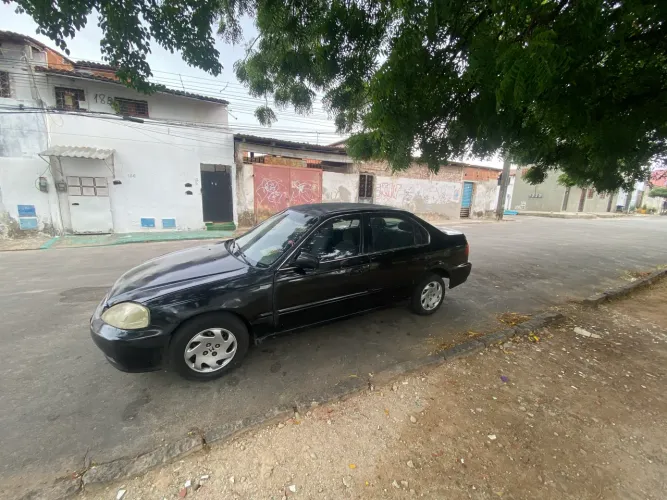 Honda Civic Sedan LX 1.6 16V Mec. 4P 2000