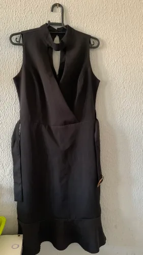 Vestido Midi Preto