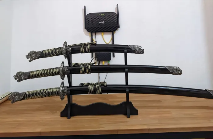 Conjunto de Katanas Decorativas (em aço) | VENDO E TROCO
