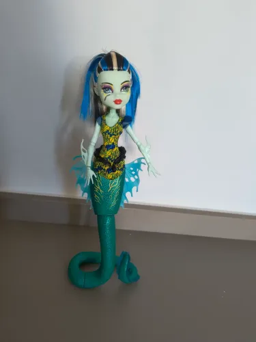 Boneca Monster High Frankie Stein