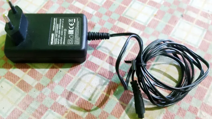 Fonte Huawei Bivolt Para CFTV Ou Conversor digital 12v 1a