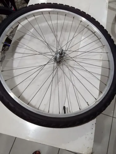 Roda dianteira com pneu e camara 26x1.75