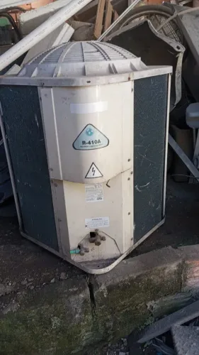 Condensadora,Hitachi 60 mil BTUs motor original funcionando perfeitamente,!!!