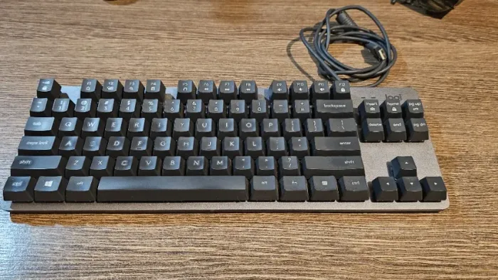Teclado Mecânico Logitech K835 - Switch Azul