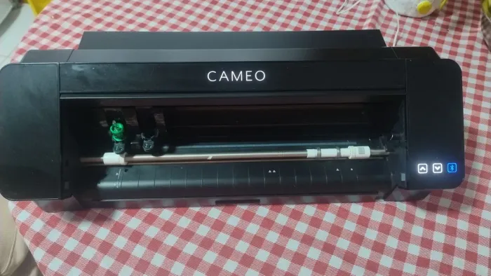Cameo 4 usada em ótimo estado