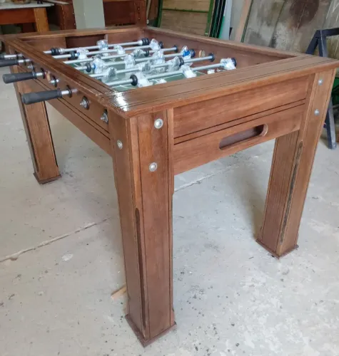 Mesa de Pebolim Artesanal em Madeira Maciça pinus selecionado
